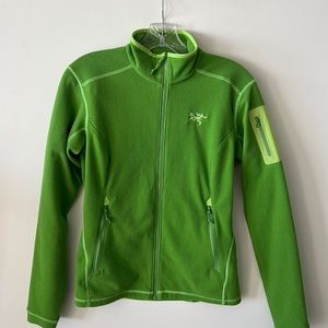 Women’s med  lime green Arc'teryx  delta lit zip ip jacket. Excellent condition